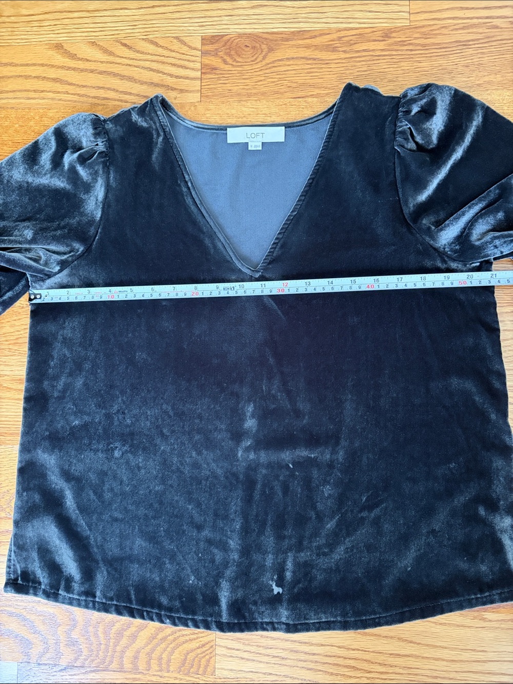 LOFT Velvet Blouse V-Neck Puff Sleeve Beautiful Elegant Charcoal. Medium - Picture 8 of 10